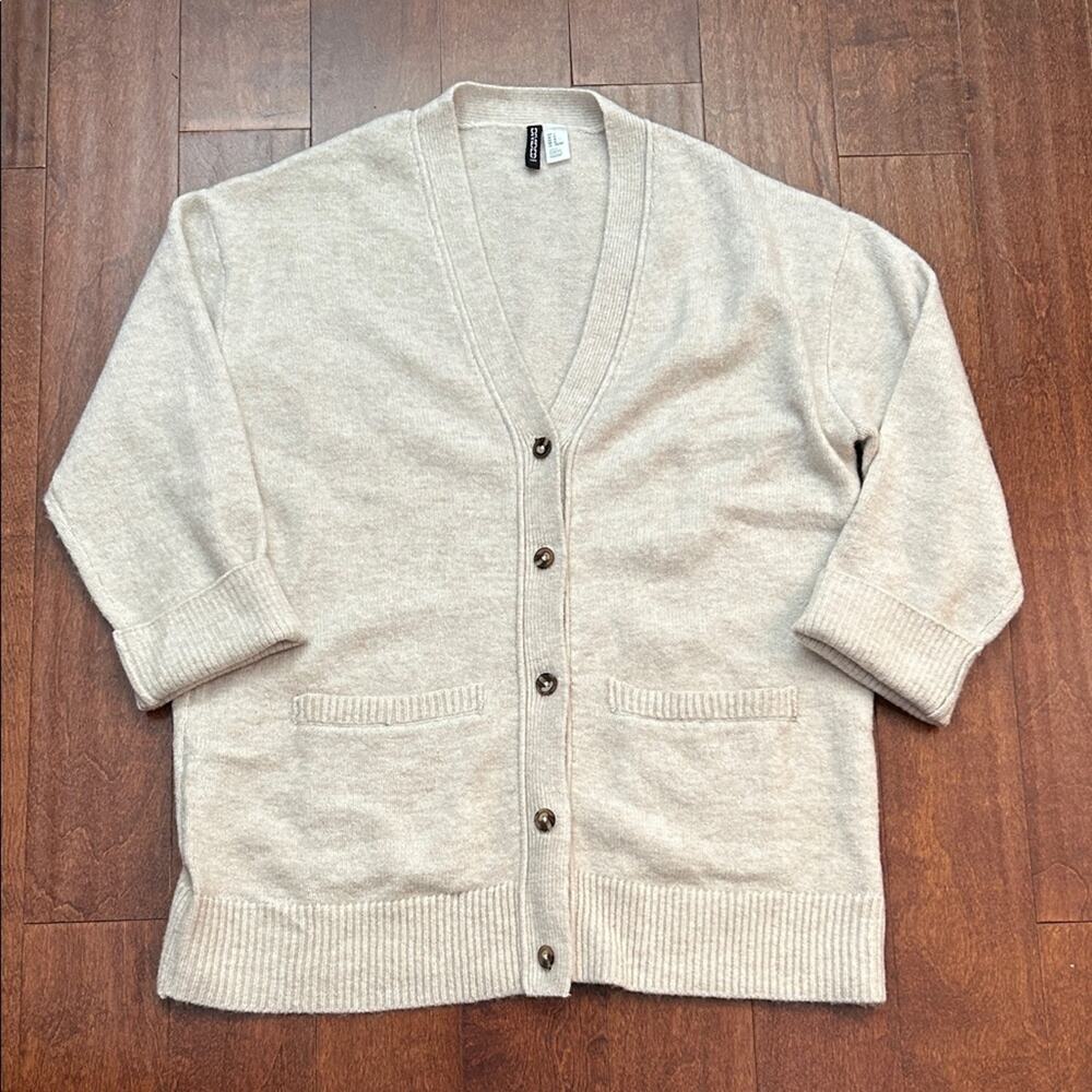 H&M Divided Women’s Boxy Oversized Wool Blend Cardigan Sweater, Size M